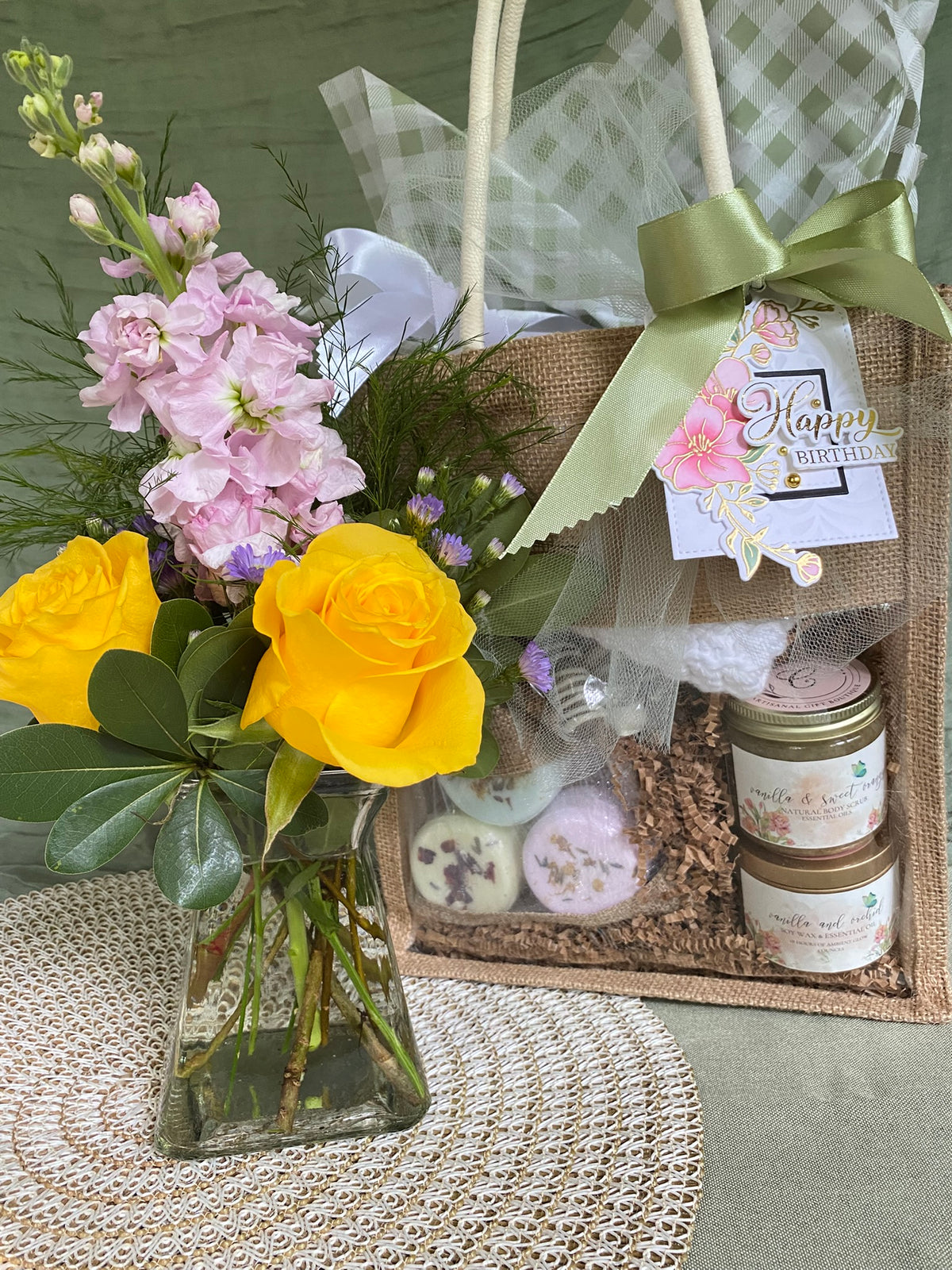 The Ultimate Botanical Oasis Suite, FREE DELIVERY